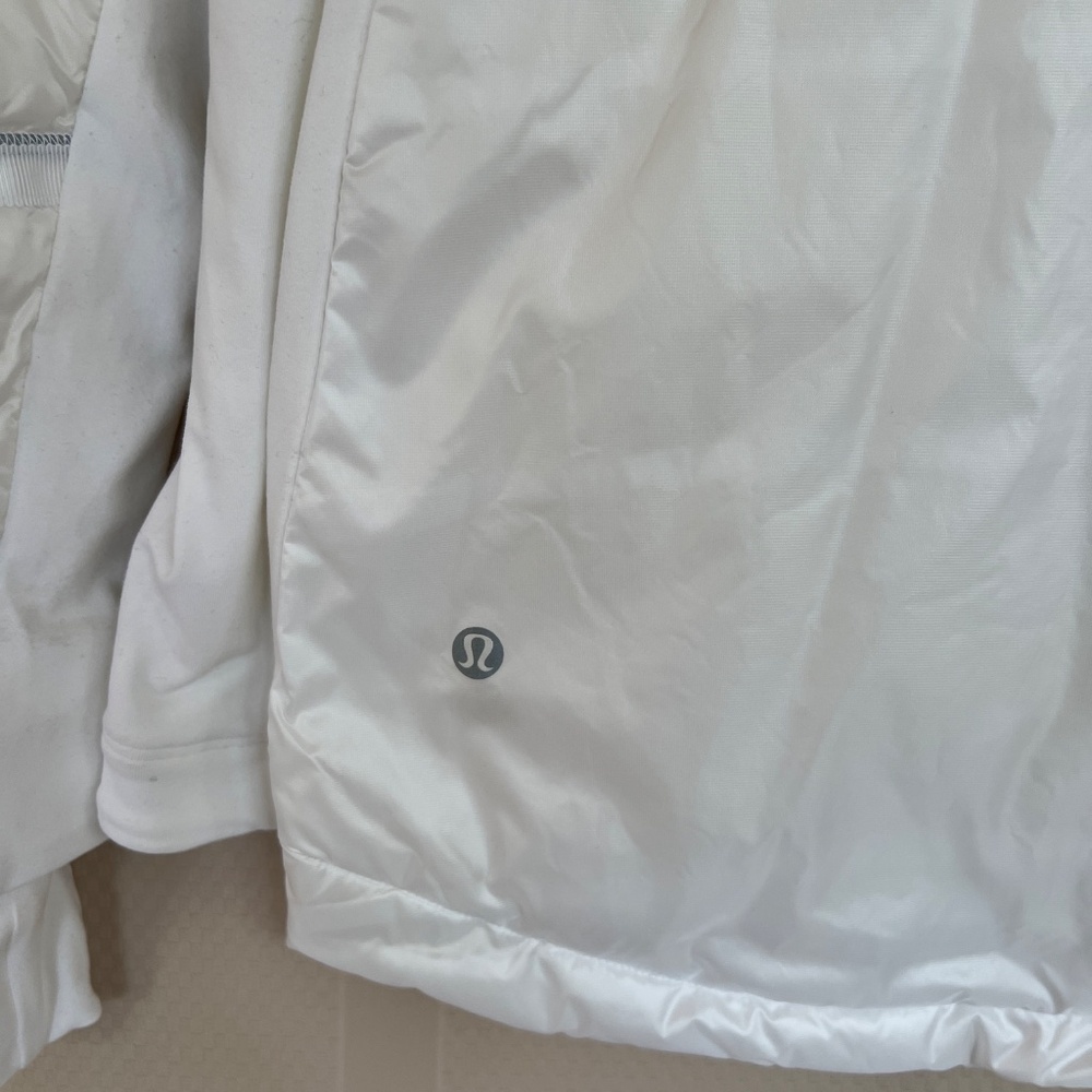 Lululemon Down For A Run Jacket II White Size 10 NWT - Picture 10 of 16